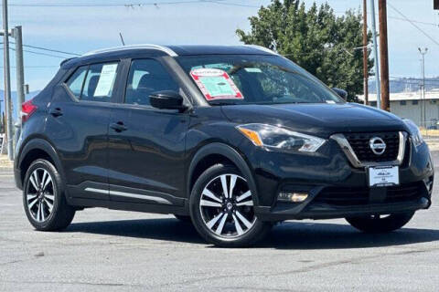 2020 Nissan Kicks SR