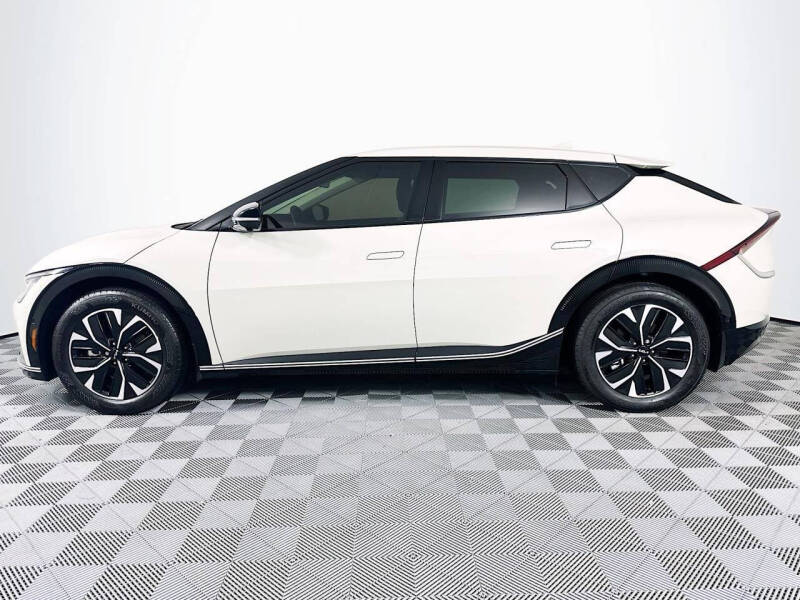 2024 Kia EV6 Wind