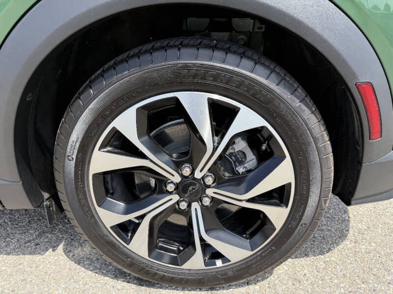 2025 Ford Mustang Mach-E Select