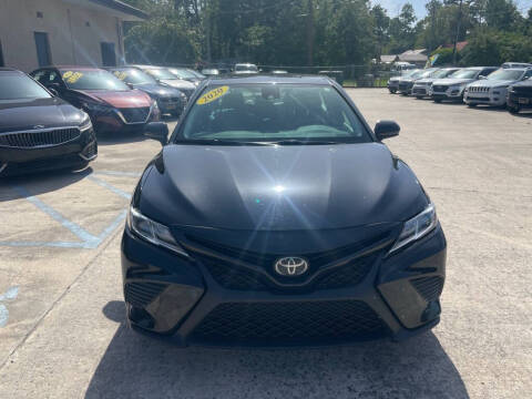 2020 Toyota Camry SE
