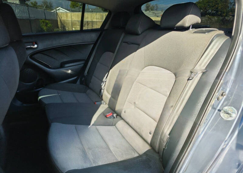 2016 Kia Forte5 LX