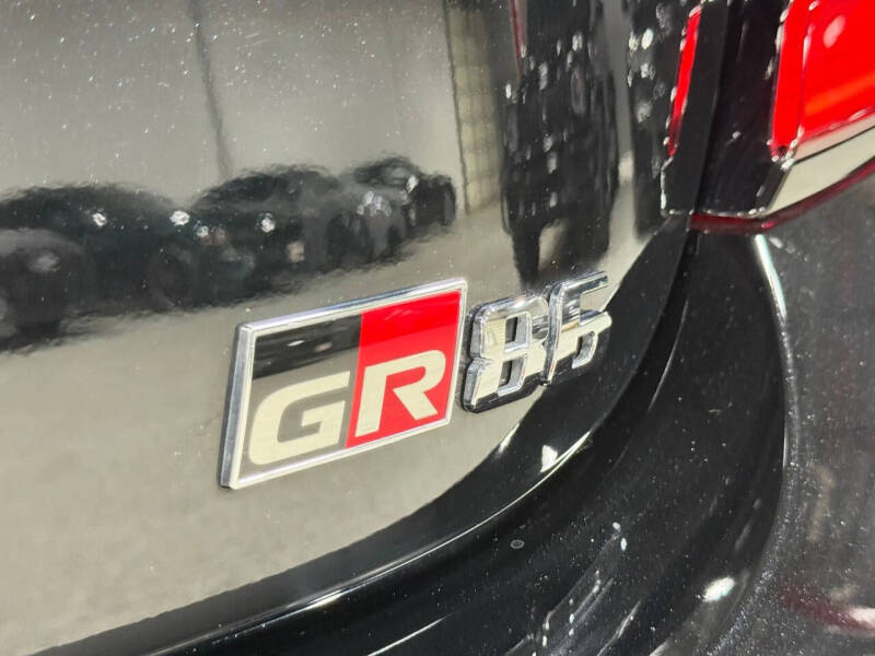 2024 Toyota GR86 Premium