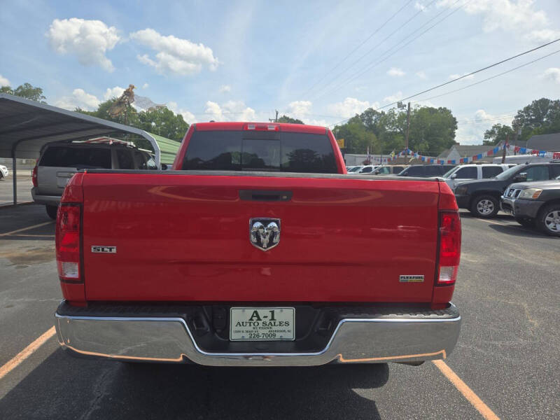 2015 RAM 1500 SLT
