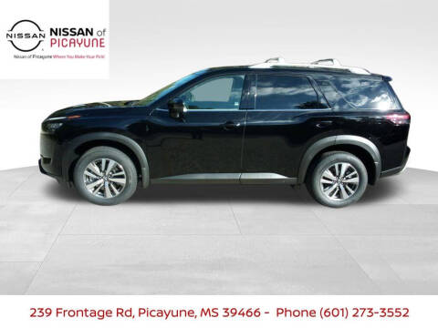 2025 Nissan Pathfinder SL