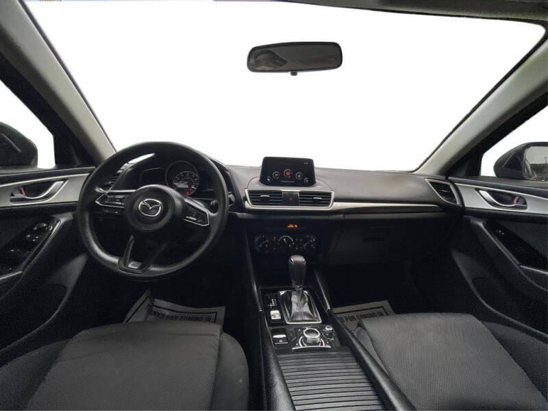 2017 Mazda MAZDA3 Sport