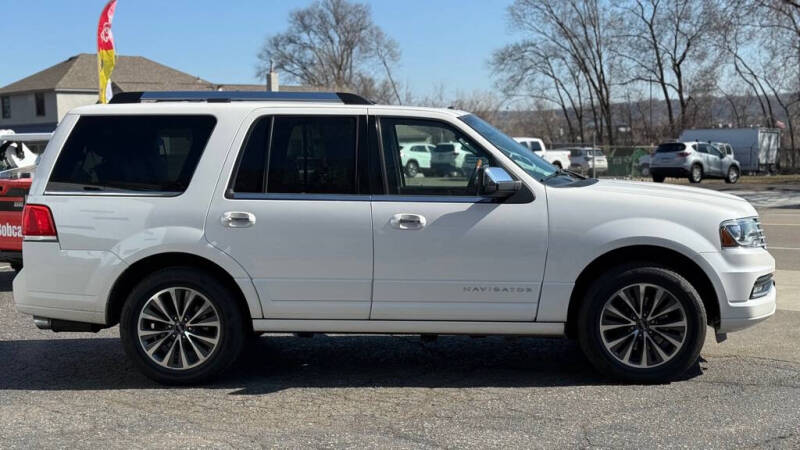 2016 Lincoln Navigator Select