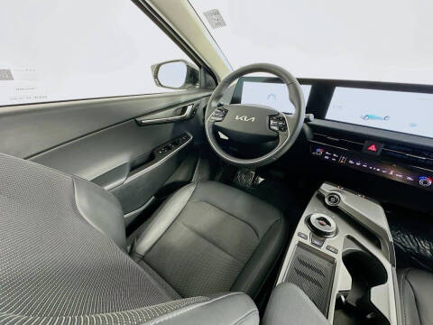 2024 Kia EV6 Light