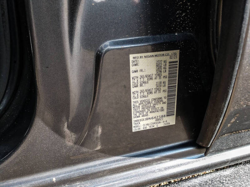 2023 Nissan Frontier SV