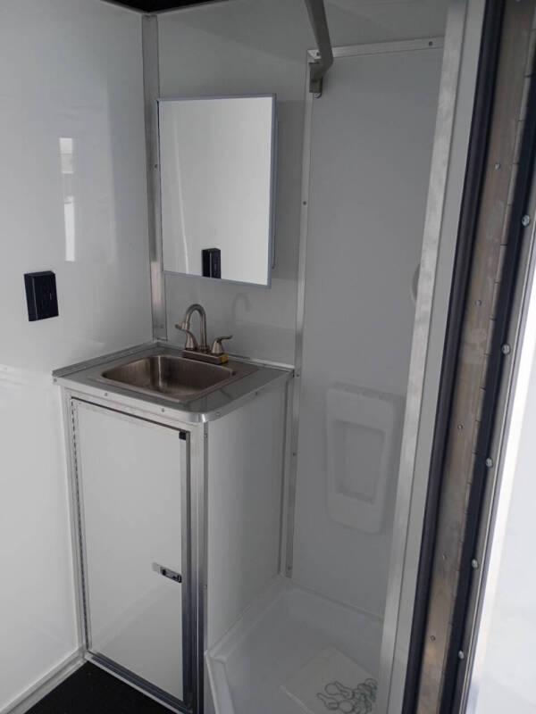 2026 Haulmark 8.5X34 BATHROOM