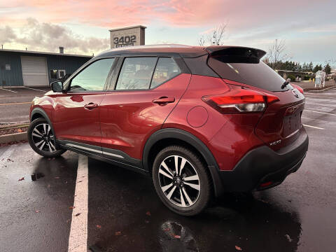 2019 Nissan Kicks SR