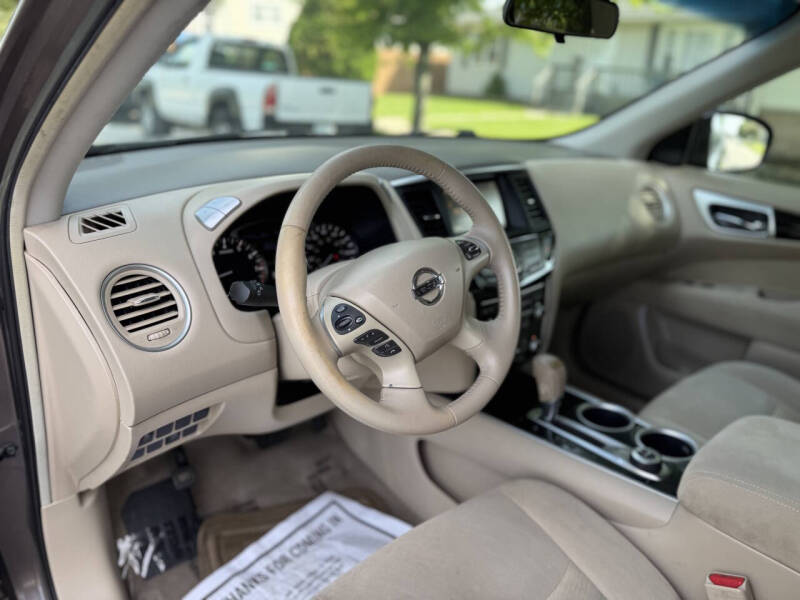 2013 Nissan Pathfinder S