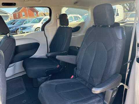 2017 Chrysler Pacifica Touring