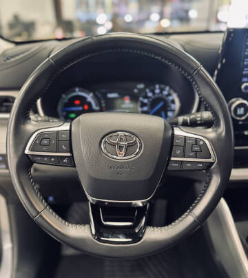 2020 Toyota Highlander Hybrid XLE