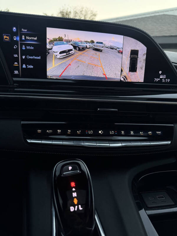 2023 Cadillac Escalade Sport