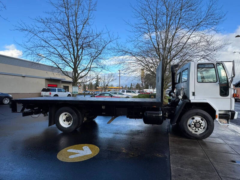 1993 Ford CF8000