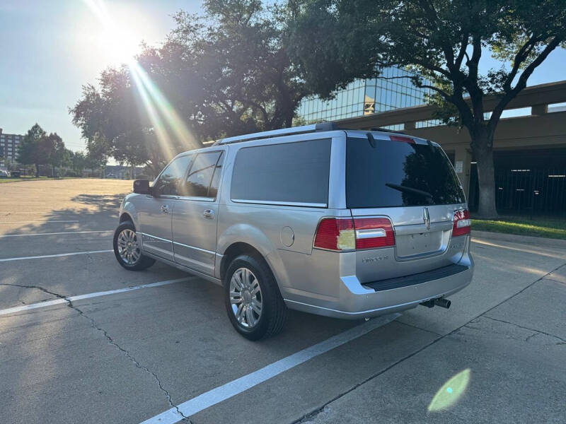 2012 Lincoln Navigator L
