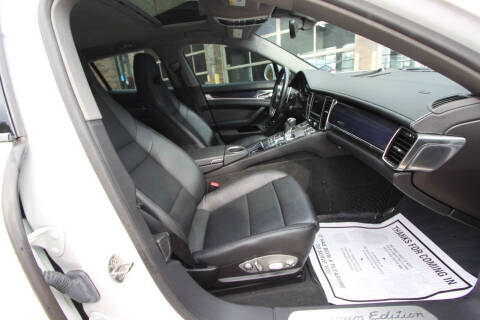 2013 Porsche Panamera 4