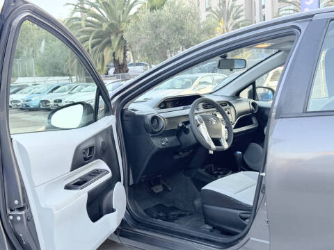 2012 Toyota Prius c One
