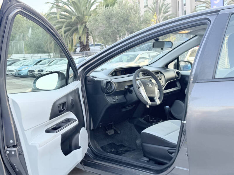 2012 Toyota Prius c One