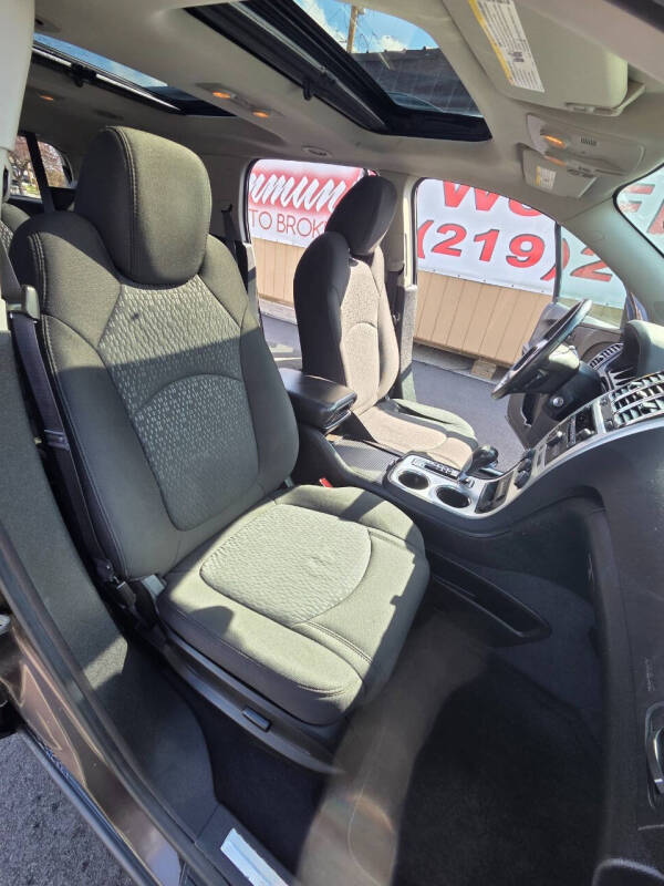 2011 GMC Acadia SLE