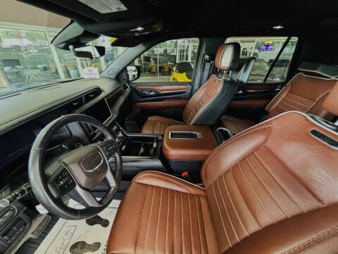 2023 GMC Yukon Denali Ultimate