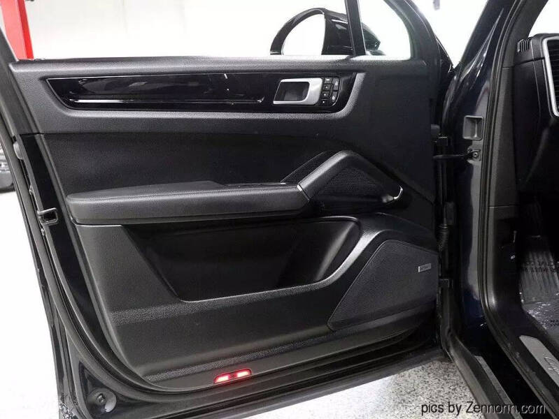 2020 Porsche Cayenne S