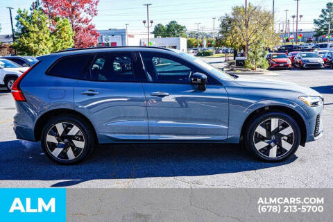 2024 Volvo XC60 Recharge T8 Plus Dark Theme