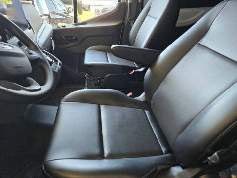 2024 Ford E-Transit 350