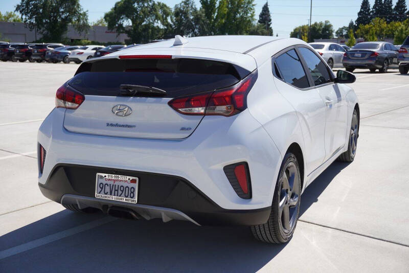 2019 Hyundai Veloster