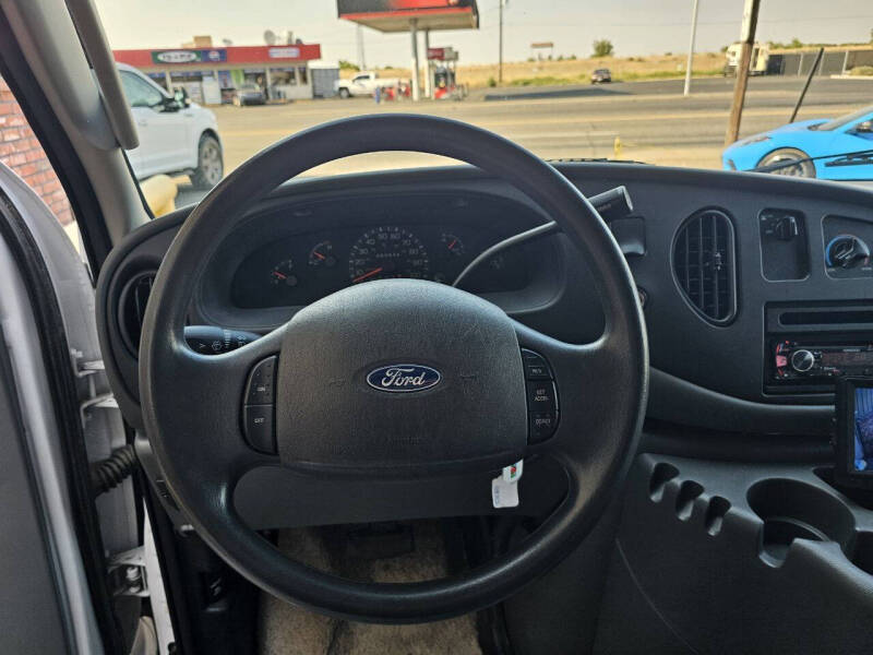 2004 Lexington Class C Mini Motorhome