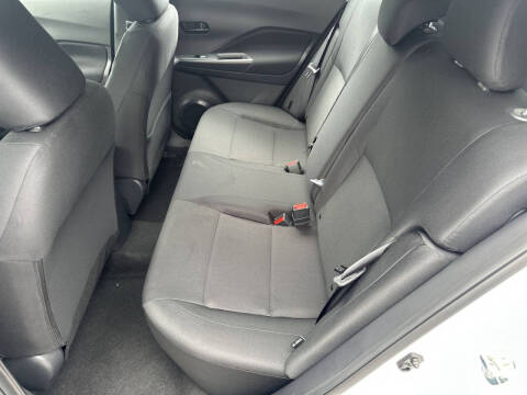 2025 Nissan Kicks Play S