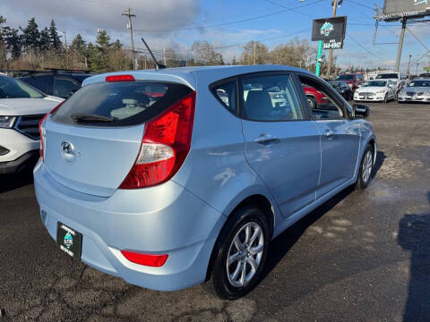 2013 Hyundai Accent GS