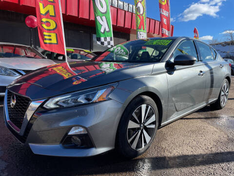 2019 Nissan Altima for sale at Duke City Auto LLC in Gallup NM