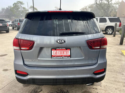 2020 Kia Sorento S V6