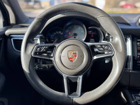 2015 Porsche Macan S