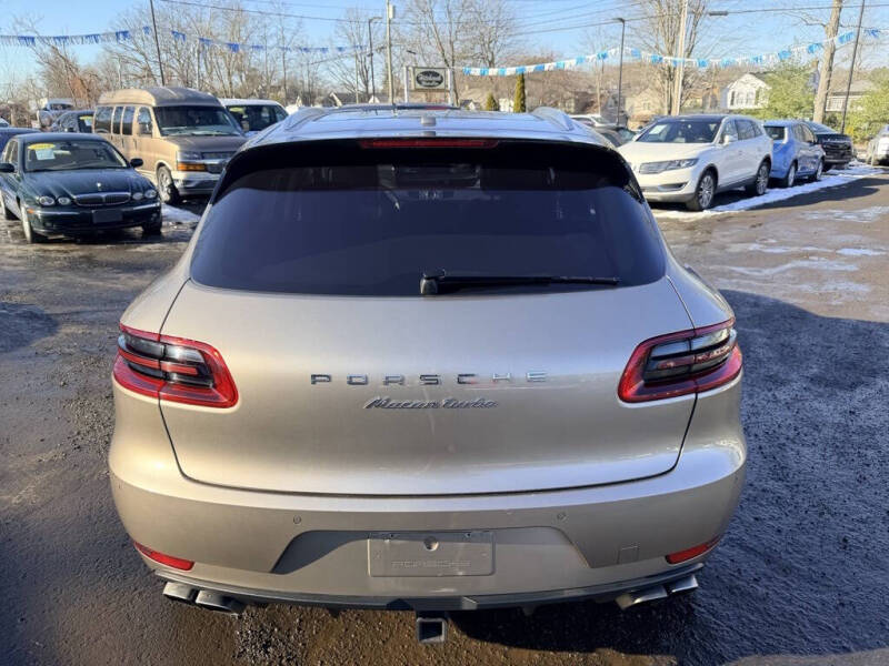 2015 Porsche Macan Turbo