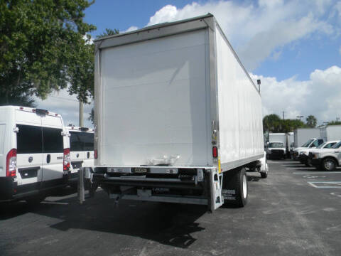 2023 Freightliner M2 106