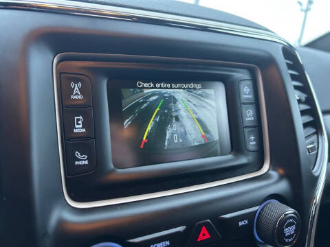 2017 Jeep Grand Cherokee Laredo