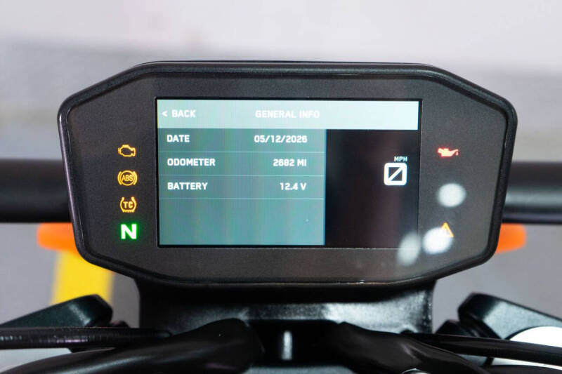 2023 KTM 790 Duke