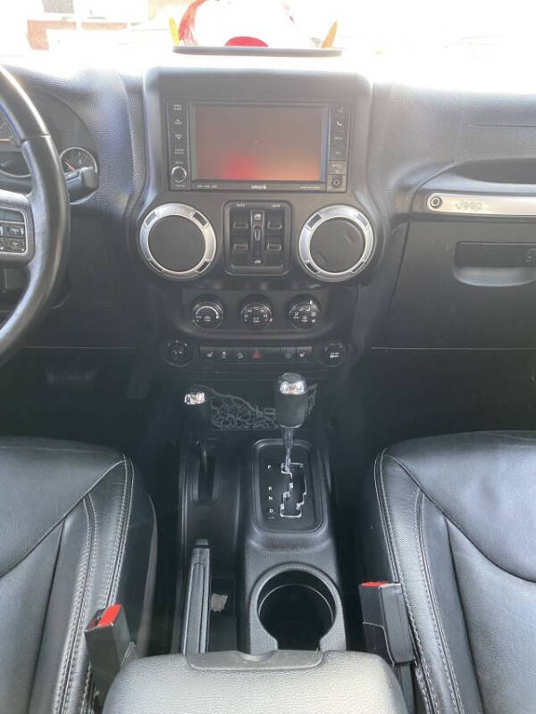 2014 Jeep Wrangler Unlimited Sahara