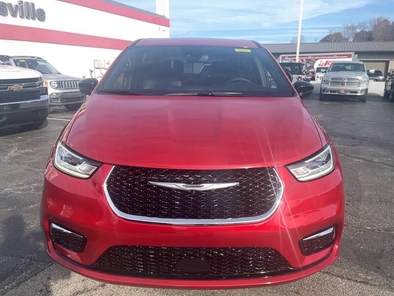 2026 Chrysler Pacifica Select