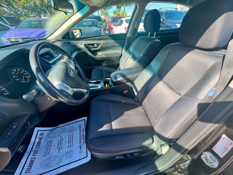 2016 Nissan Altima 2.5 SR