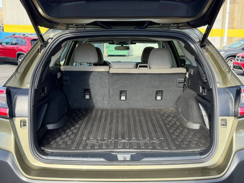 2023 Subaru Outback Premium