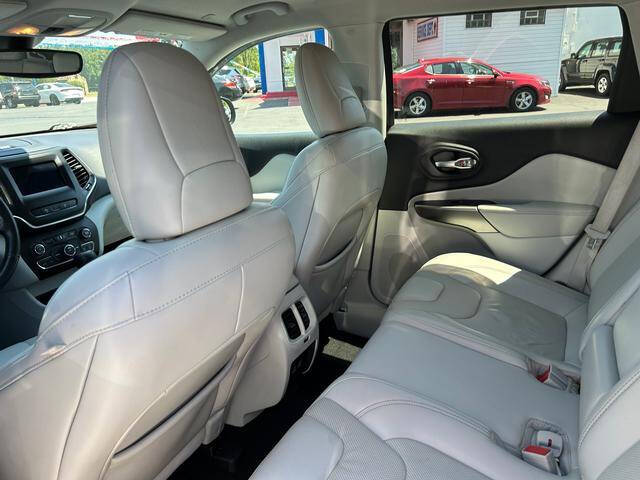 2021 Jeep Cherokee Latitude Lux