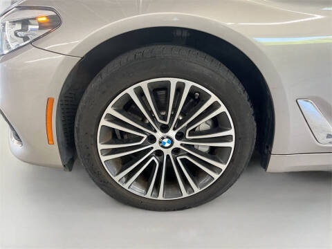 2019 BMW 5 Series 540i
