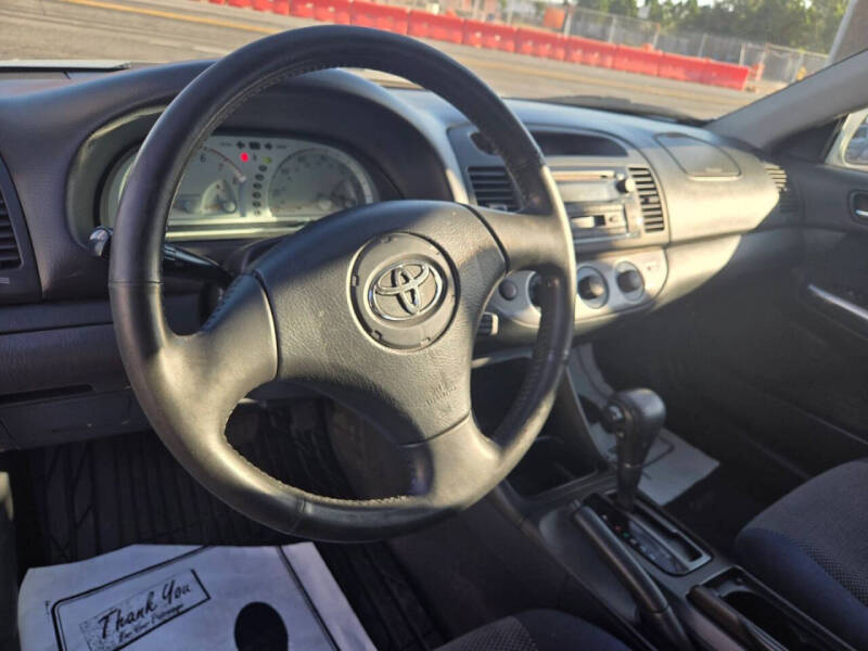 2003 Toyota Camry SE V6