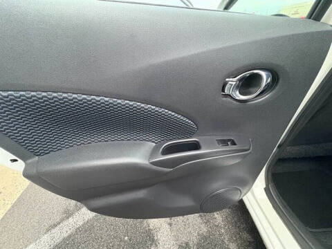 2015 Nissan Versa Note SV