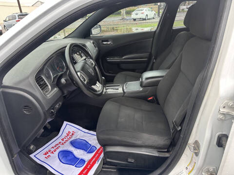 2013 Dodge Charger SE