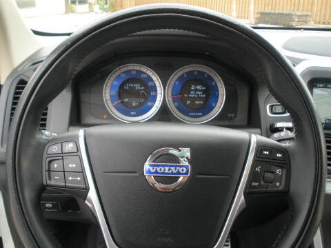 2011 Volvo XC60 T6 R-Design