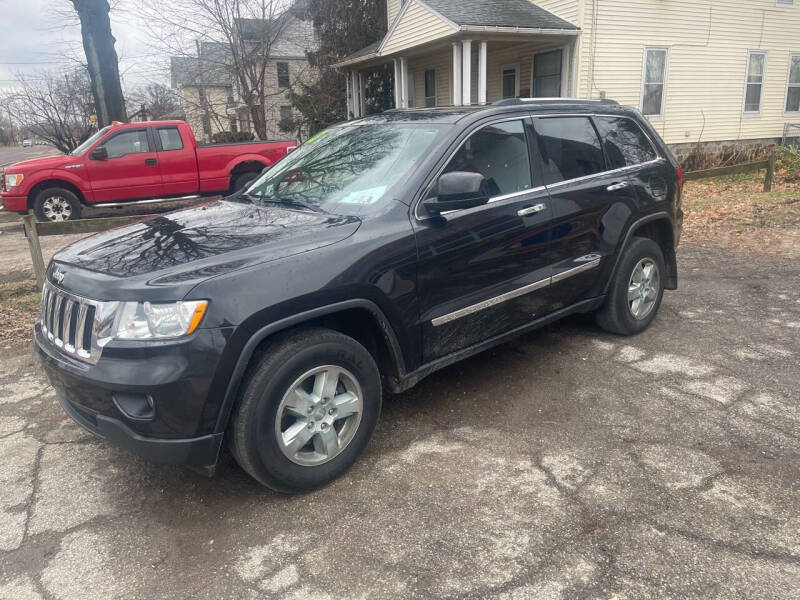 2013 Jeep Grand Cherokee for sale at RIDGEWAY INC in Ashtabula OH